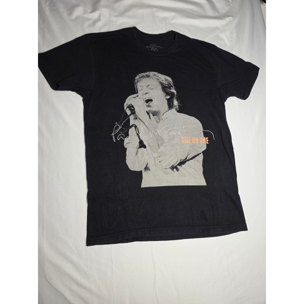 Paul McCartney One on One 2016 World Tour Graphic T-Shirt Black Small